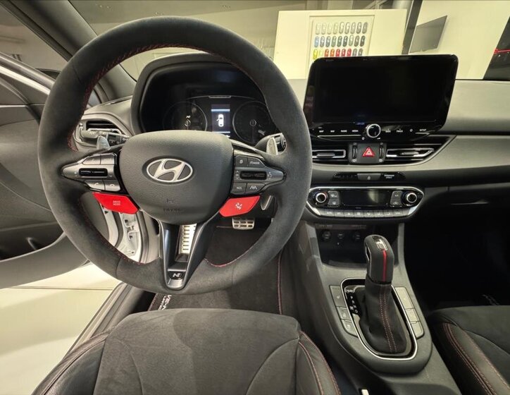 Hyundai i30 Liftback 2,0 l 206 kw