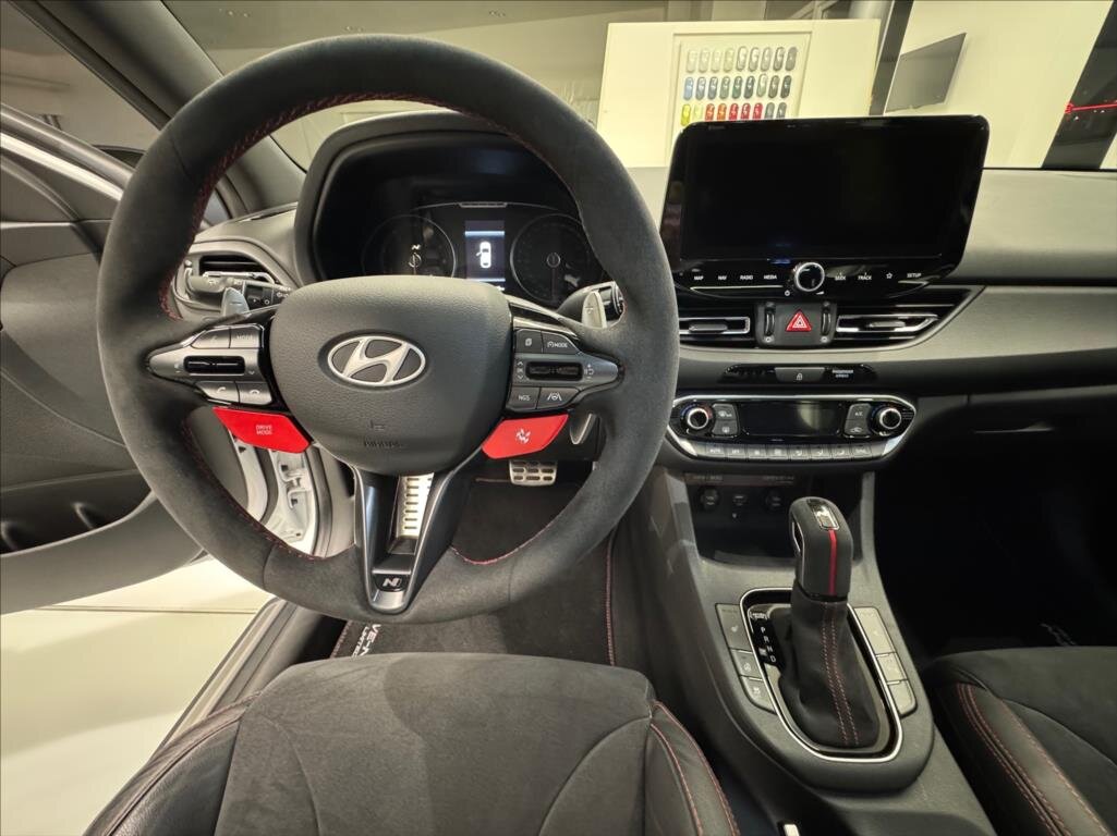 Hyundai i30 Liftback 2,0 l 206 kw
