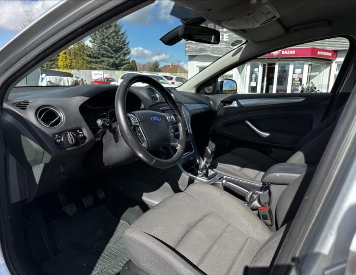 Ford Mondeo Kombi 2,0 l 103 kw