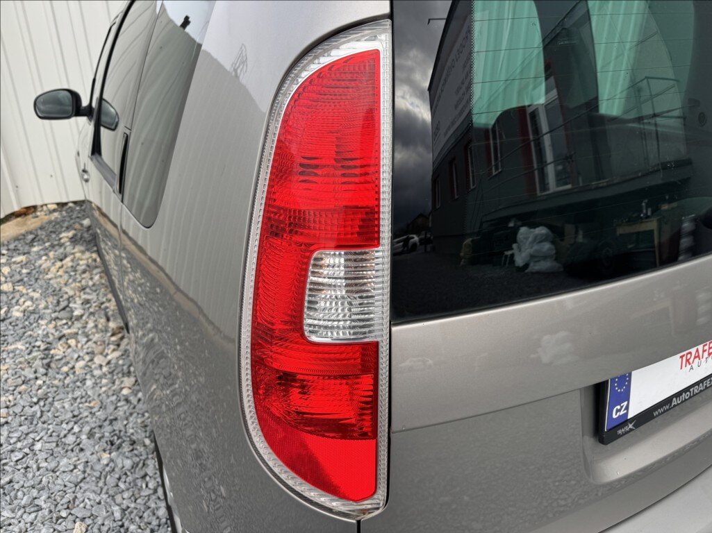 Škoda Roomster Kombi 1,2 l 51 kw