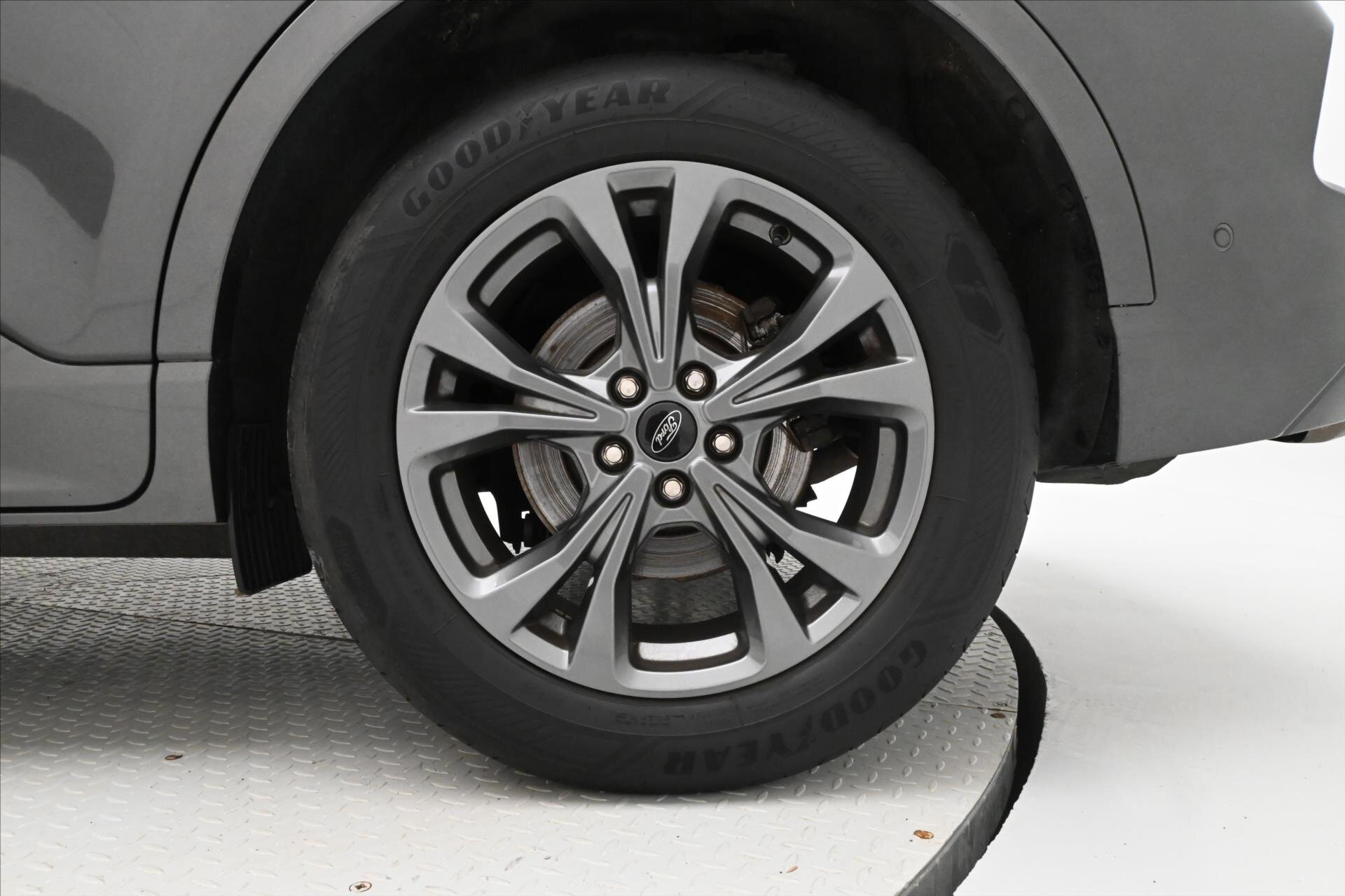 Ford Kuga SUV 2,0 l 140 kw