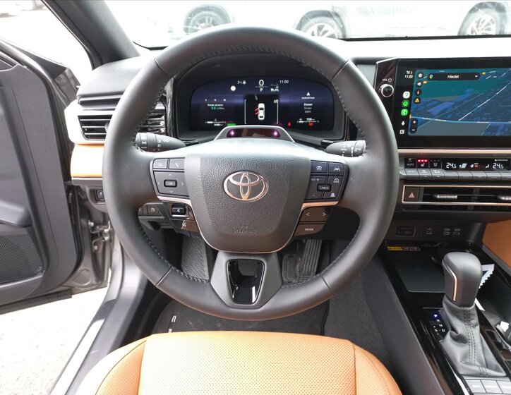 Toyota Camry Sedan 2,5 l 137 kw