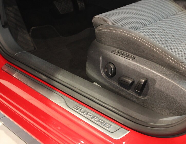 Škoda Superb Ostatní 2,0 l 110 kw