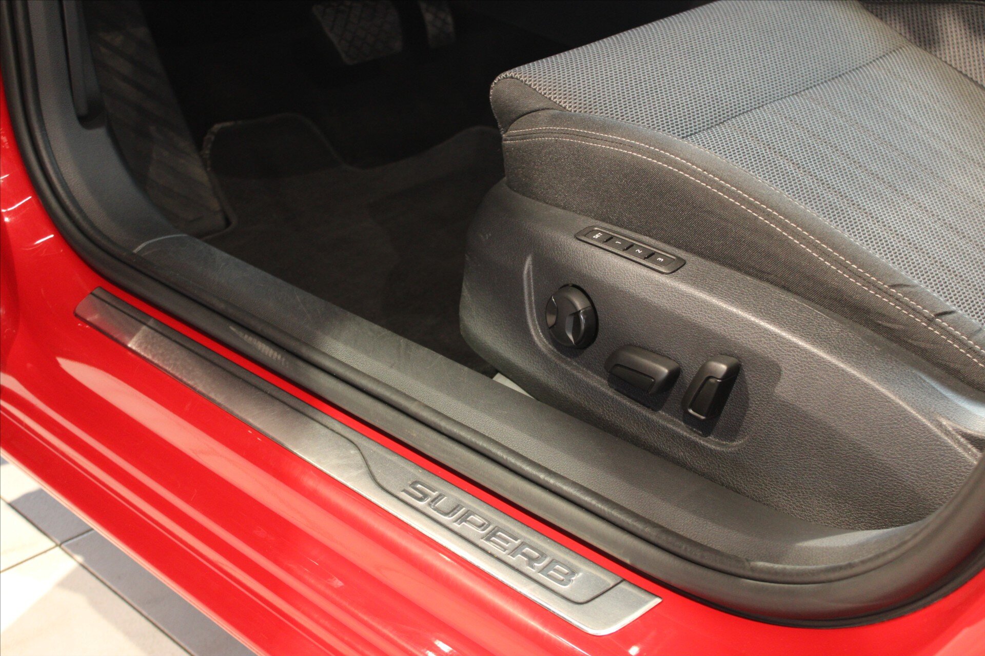 Škoda Superb Ostatní 2,0 l 110 kw