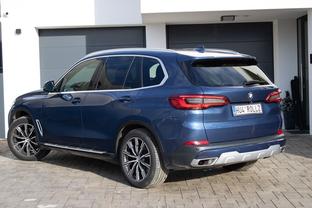 BMW X5 SUV 3,0 l 195 kw