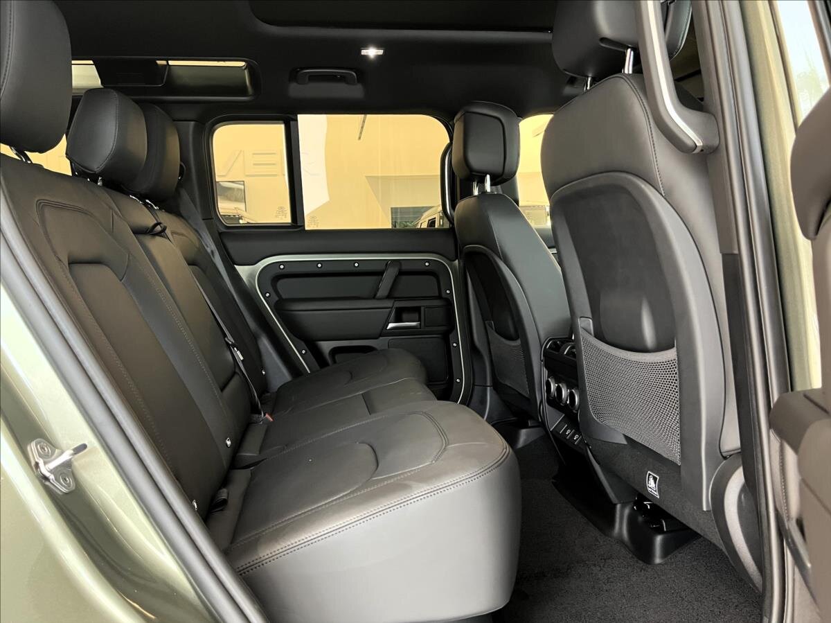 Land Rover Defender SUV / Terénní 3,0 l 221 kw