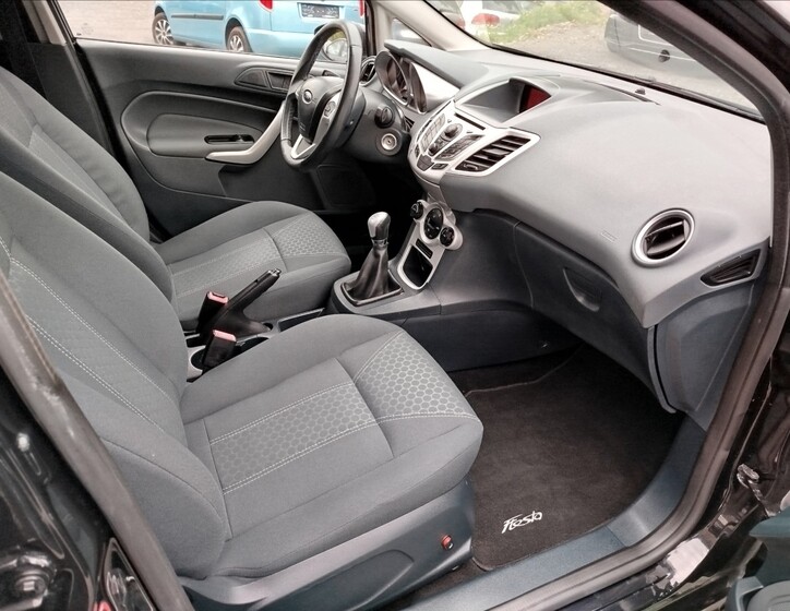 Ford Fiesta 26