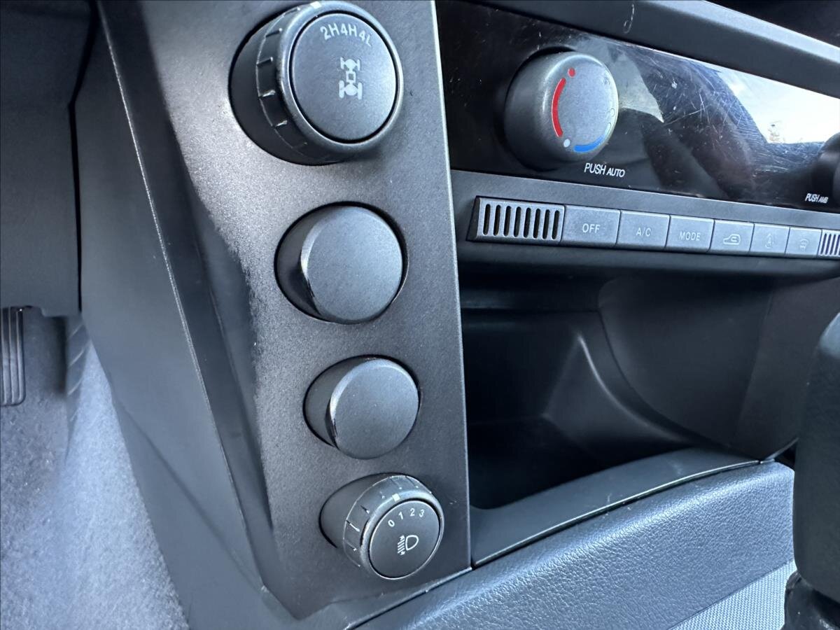 SsangYong Kyron SUV 2,0 l 104 kw