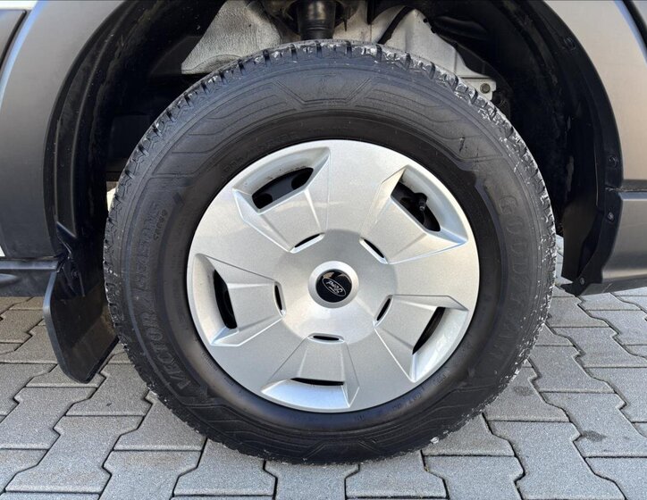 Ford Transit Skříň 2,0 l 96 kw