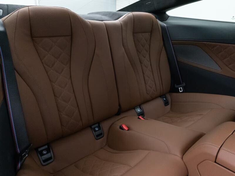 BMW M8 Kupé 4,4 l 460 kw