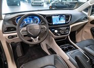 Chrysler Pacifica MPV 3,6 l 221 kw