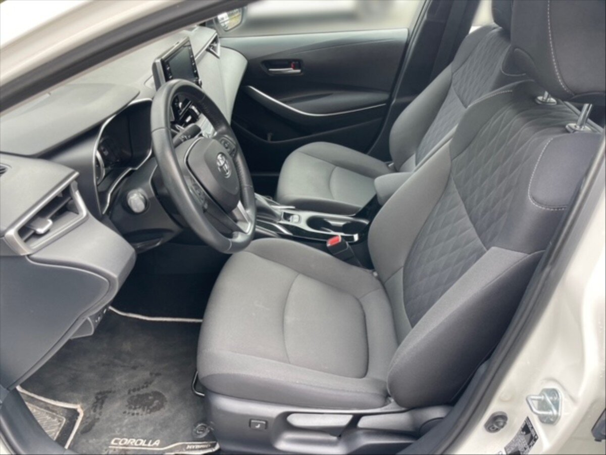 Toyota Corolla Sedan / Limuzína 1,8 l 72 kw