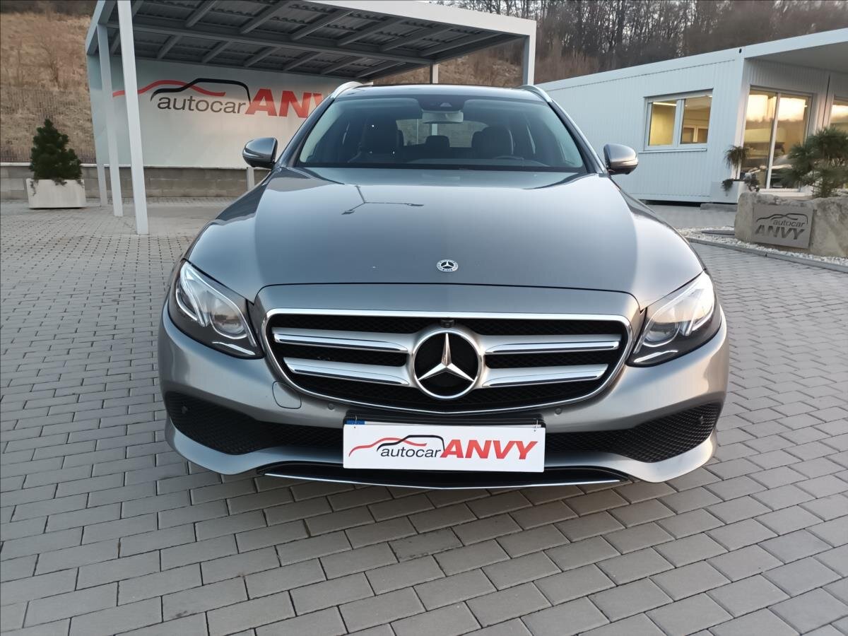 Mercedes-Benz Třídy E Kombi 3,0 l 190 kw