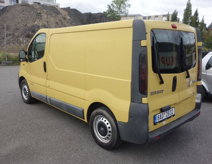 Opel Vivaro 8