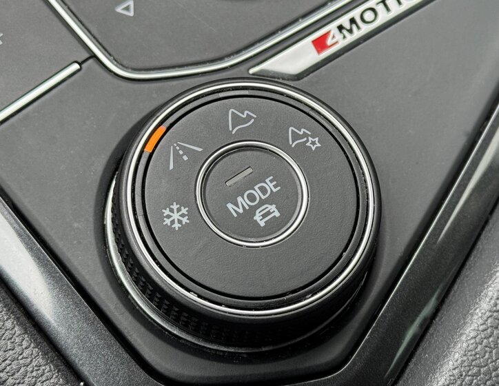 Volkswagen Tiguan SUV / Terénní 2,0 l 110 kw