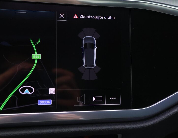 Audi Q3 SUV / Terénní 1,5 l 110 kw