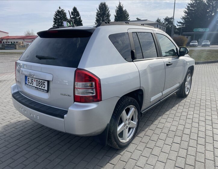 Jeep Compass Kombi 2,0 l 103 kw