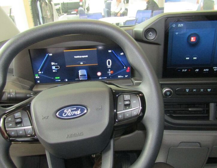 Ford Transit Custom 10