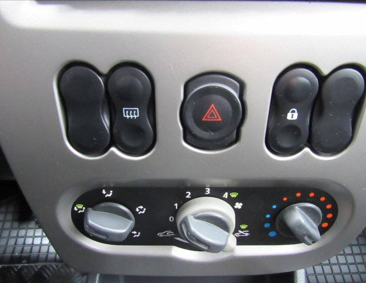 Dacia Sandero Hatchback 1,4 l 55 kw