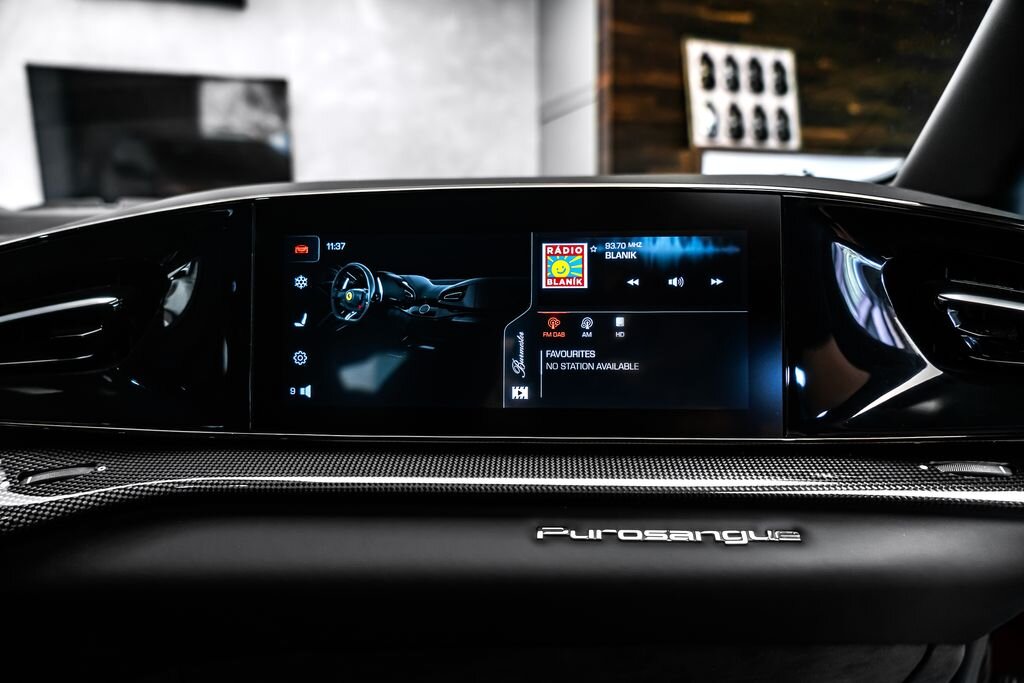 Ferrari Ostatní SUV / Terénní 6,5 l 529 kw