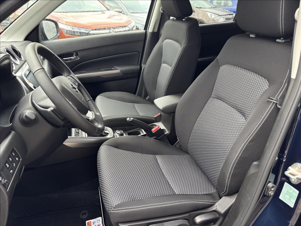 Suzuki Vitara SUV 1,4 l 81 kw