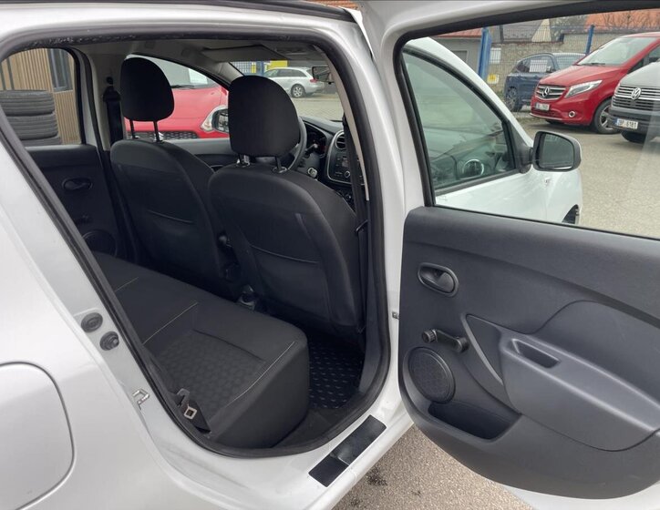Dacia Sandero Hatchback 1,1 l 54 kw