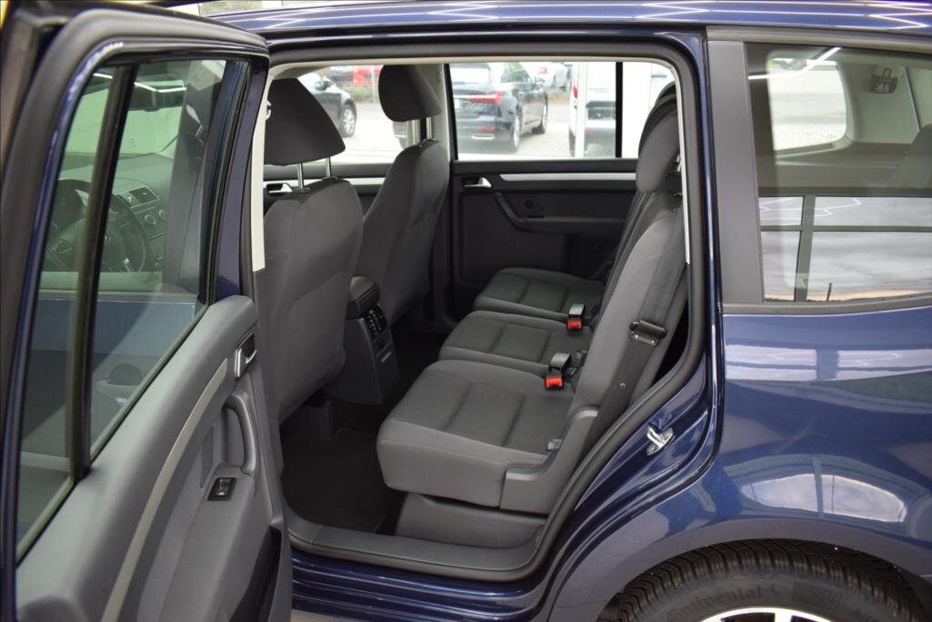 Volkswagen Touran Kombi 1,6 l 77 kw