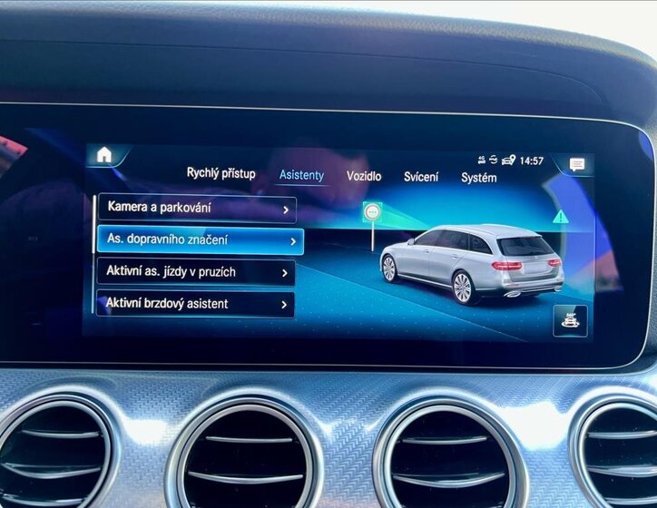 Mercedes-Benz Třídy E Kombi 2,0 l 143 kw