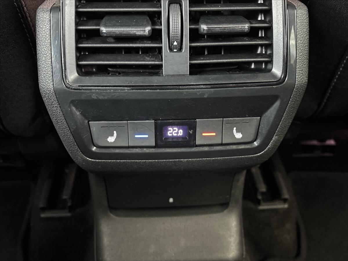 Škoda Karoq SUV / Terénní 1,5 l 110 kw