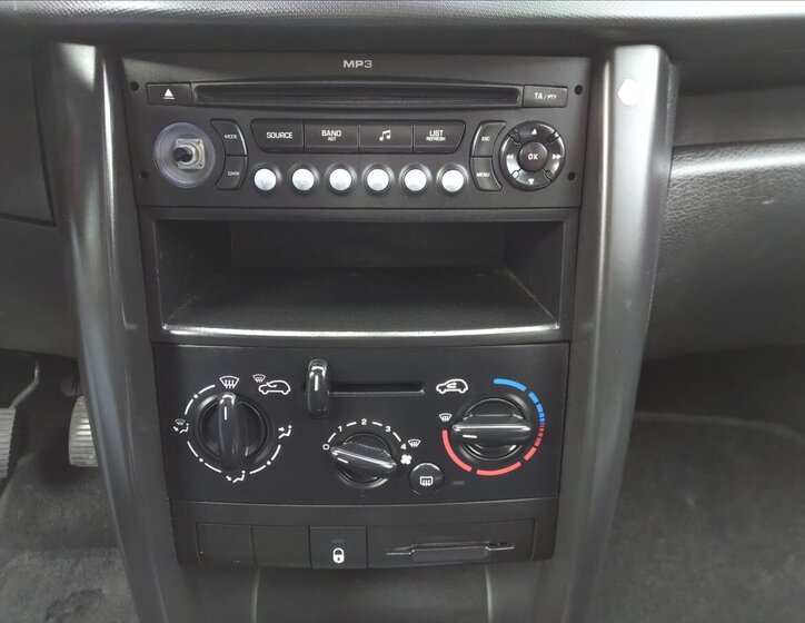 Peugeot 207 Kombi 1,4 l 70 kw