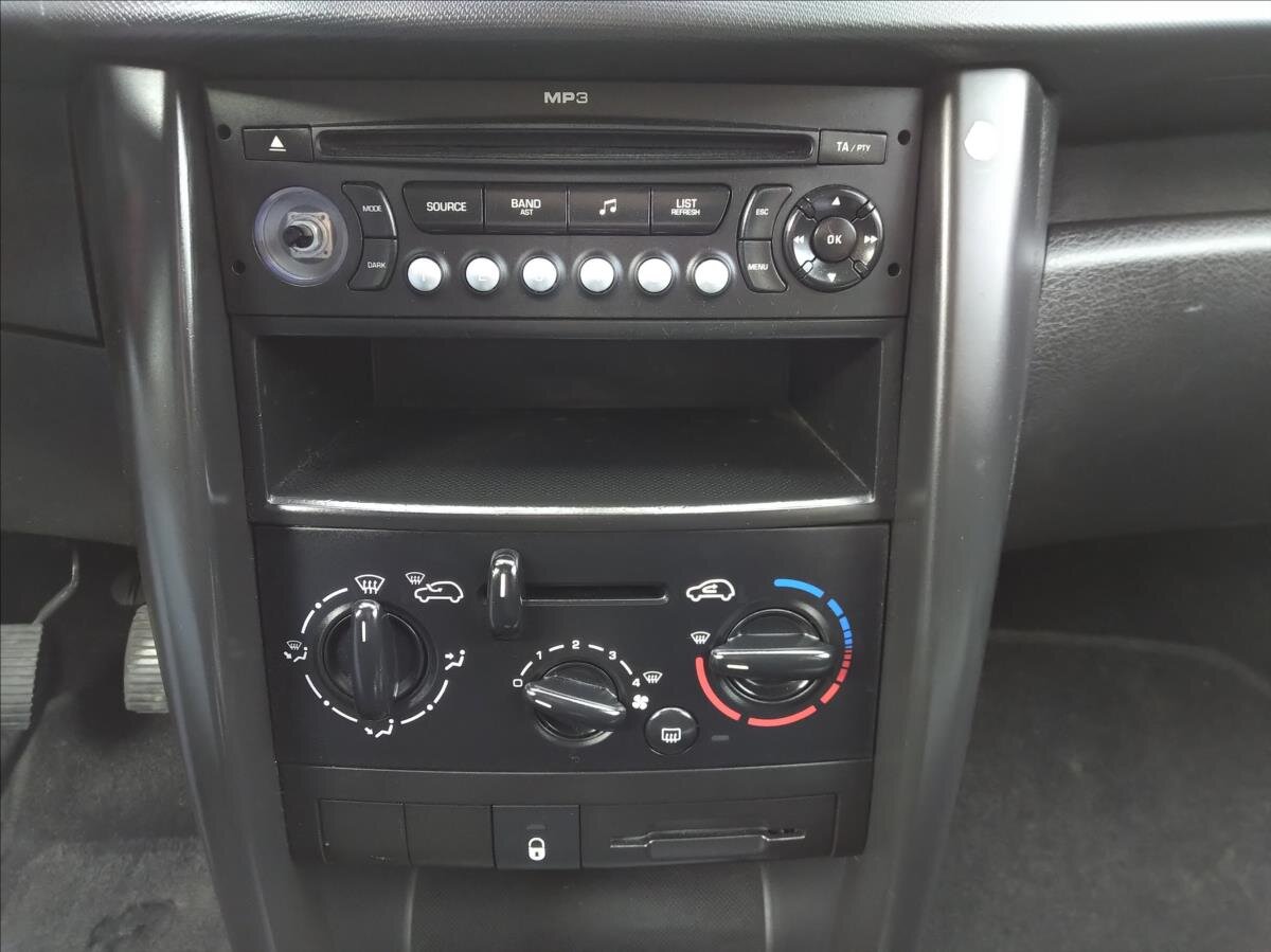 Peugeot 207 Kombi 1,4 l 70 kw