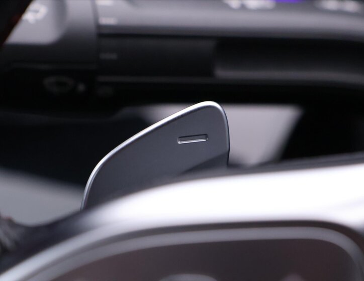 Mercedes-Benz CLA Sedan / Limuzína 2,0 l 140 kw