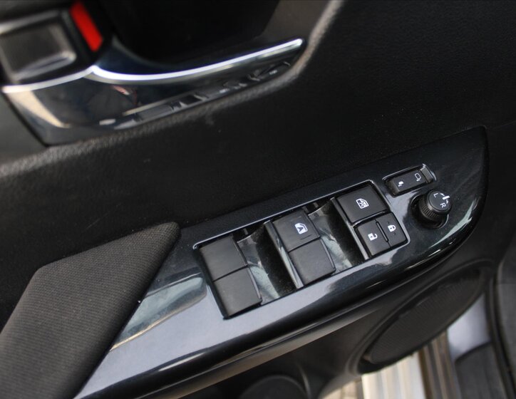 Toyota Hilux Pick-up 2,4 l 110 kw