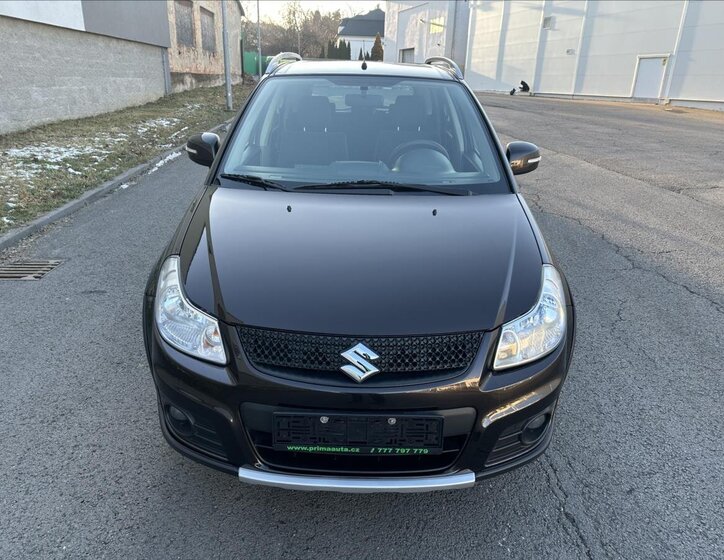 Suzuki SX4 Hatchback 1,6 l 88 kw
