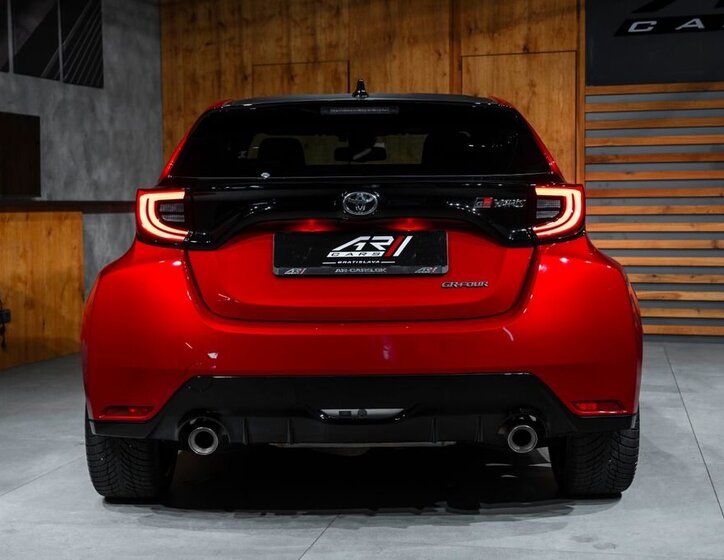 Toyota Yaris Hatchback 1,6 l 192 kw