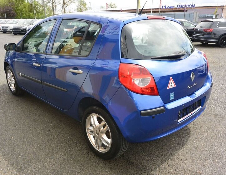 Renault Clio Hatchback 1,1 l 55 kw
