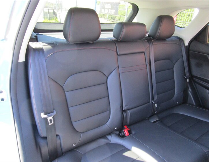 MG HS Hatchback 1,5 l 119 kw