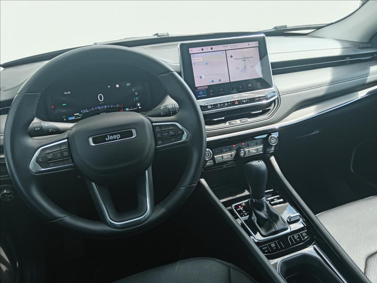 Jeep Compass SUV / Terénní 1,3 l 132 kw