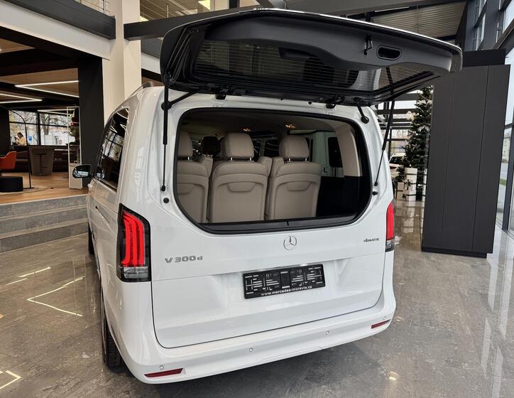 Mercedes-Benz Třídy V 9