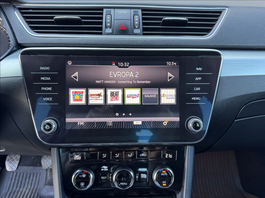 Škoda Superb Sedan / Limuzína 2,0 l 140 kw