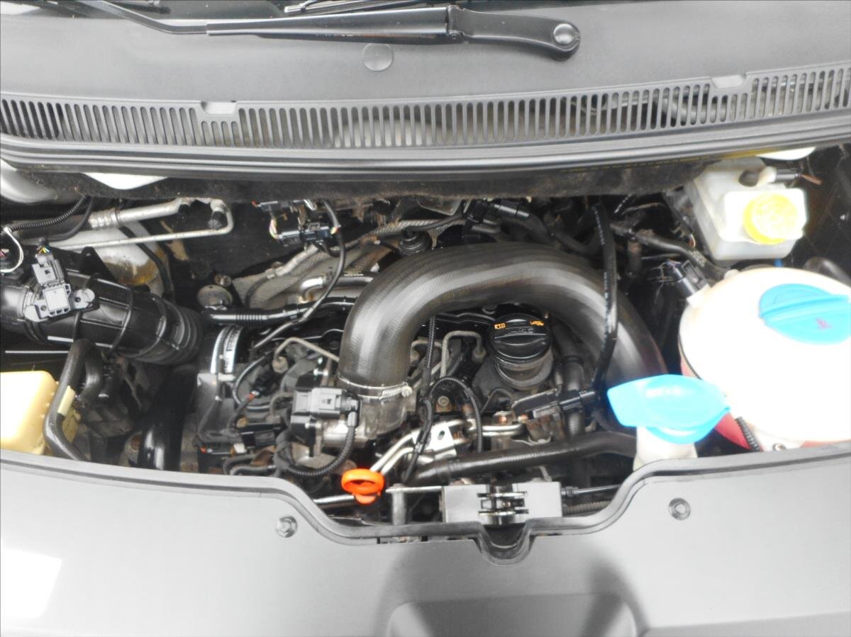 Volkswagen Transporter Valník 2,0 l 75 kw