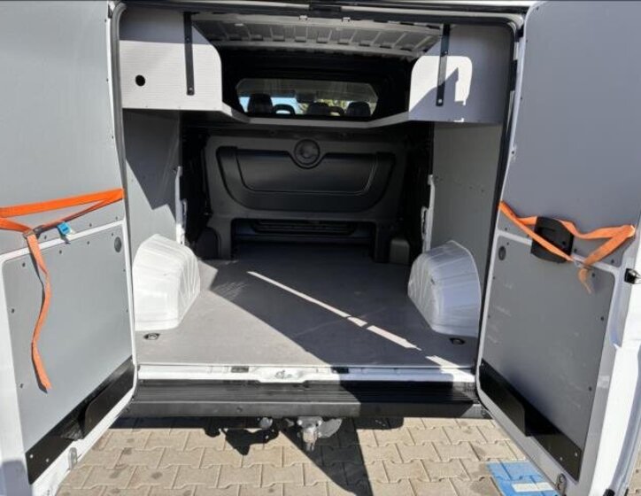 Opel Movano Skříň 2,2 l 103 kw