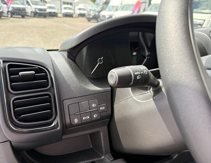 Toyota Proace Max 15