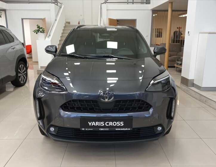 Toyota Yaris Cross CUV 1,5 l 68 kw