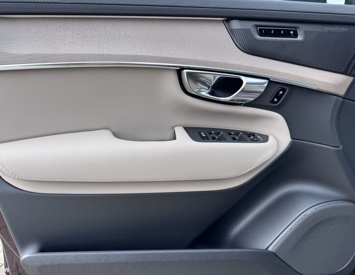 Volvo XC90 SUV 2,0 l 184 kw