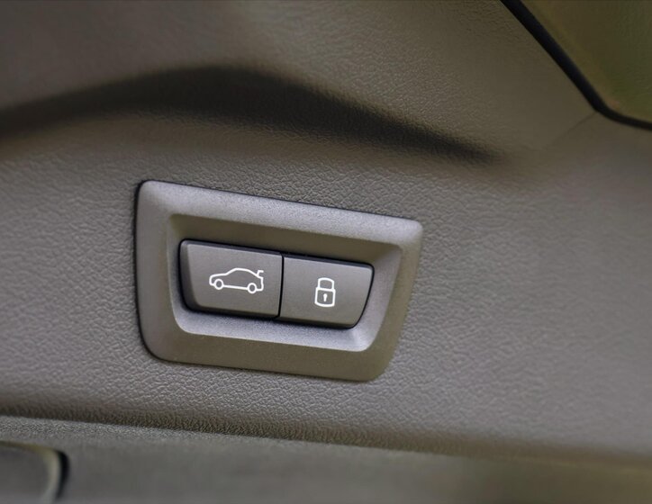 BMW X7 SUV / Terénní 3,0 l 259 kw