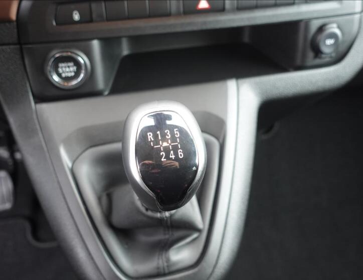 Toyota ProAce Verso 25