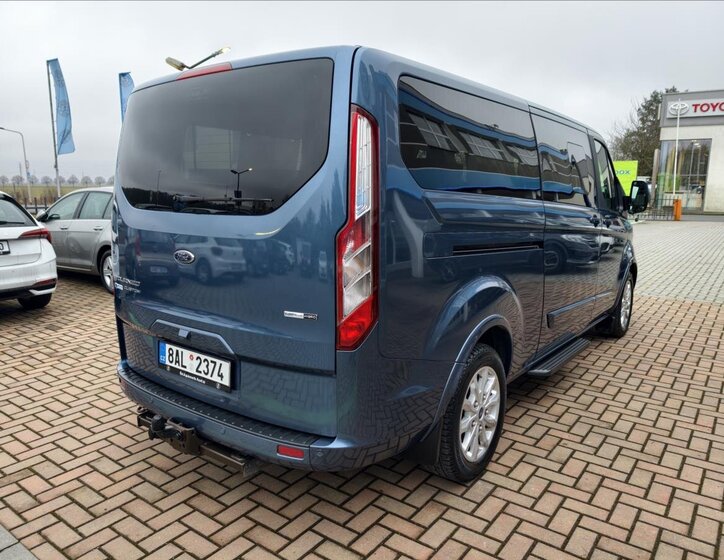 Ford Tourneo Custom MPV 2,0 l 136 kw