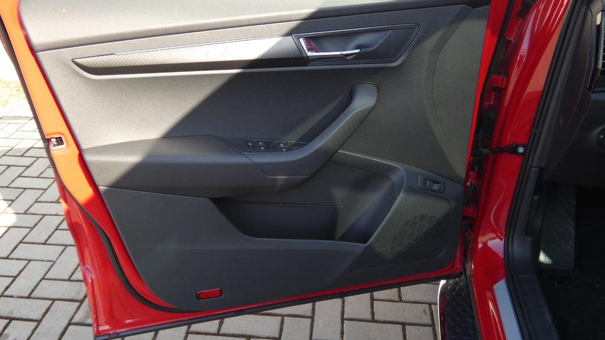 Škoda Karoq SUV / Terénní 1,5 l 110 kw