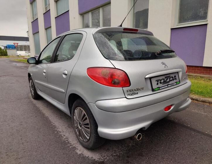 Peugeot 206 3